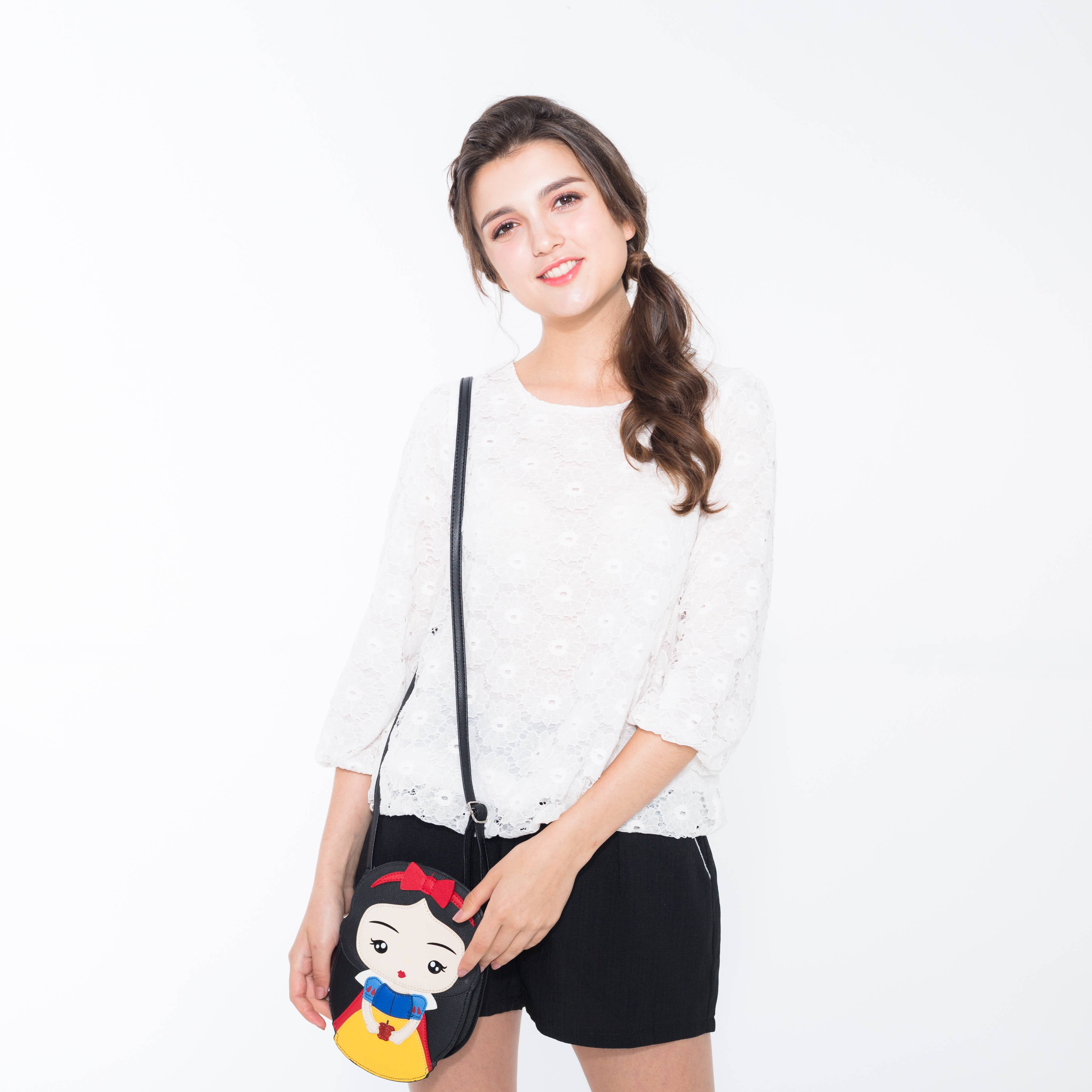 88235UB Snow White Crossbody Bag