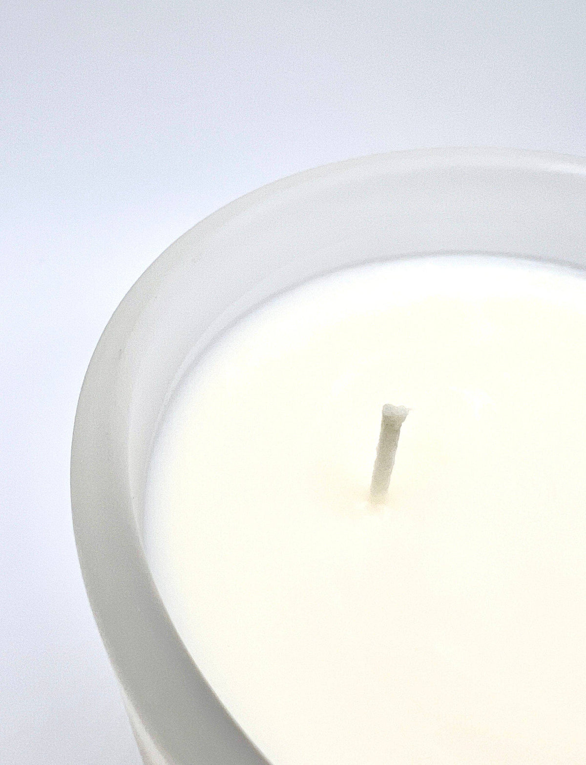 Cotton-Headed Ninny Muggins Candle: Limited Edition Holiday