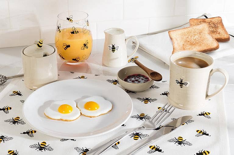 Bee Mini Jug-3"H(5oz)-2627
