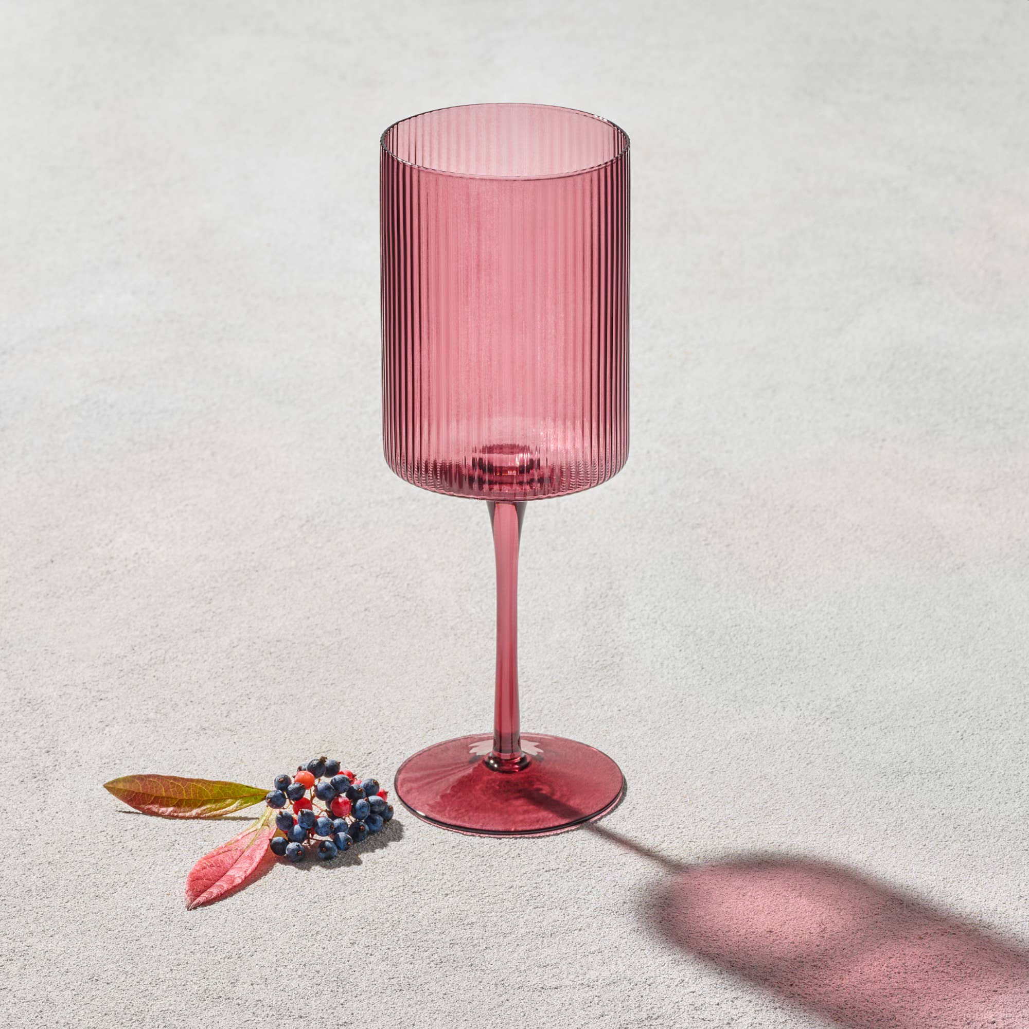 Vikko Decor - Malibu, Ribbed Glass, Plum, MULTIPLE SHAPES: 10 OZ Coupe Champagne