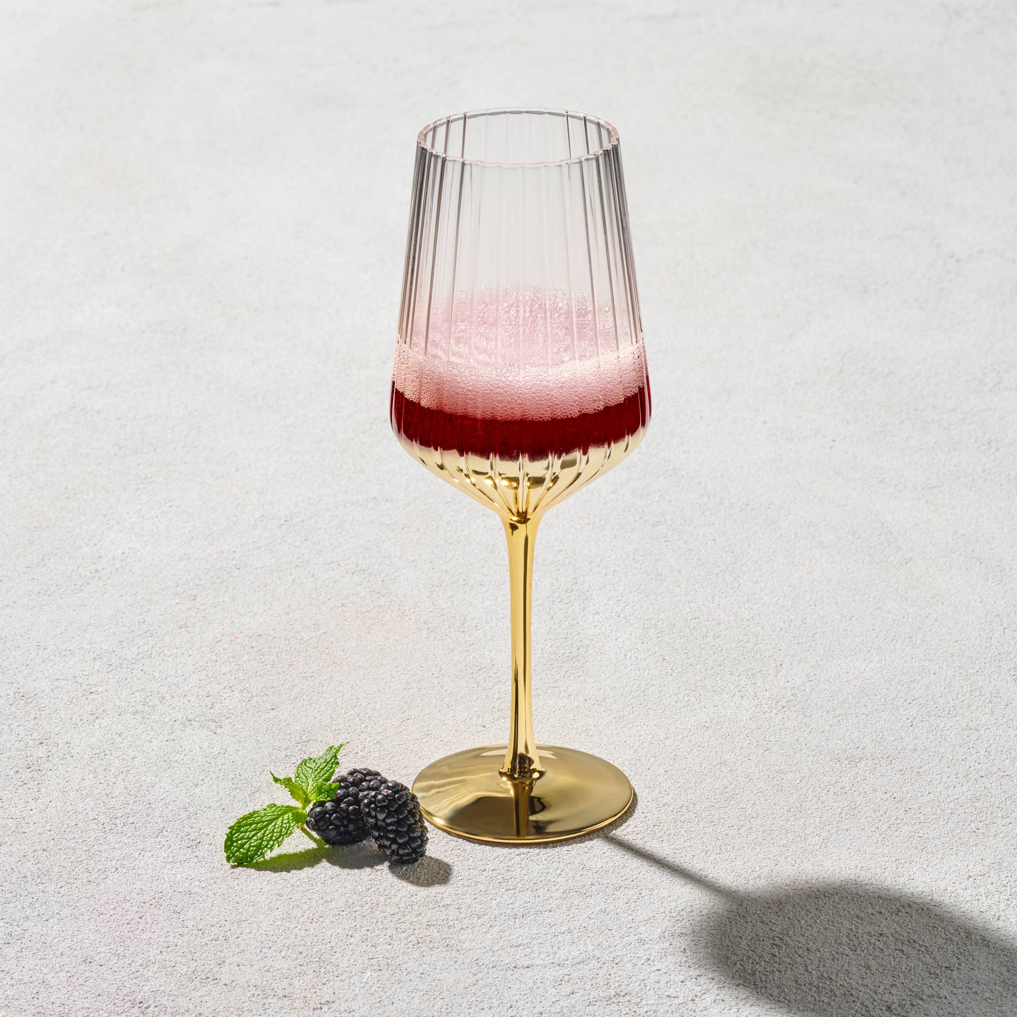 Vikko Decor- Elegant, Gold, Water Glass, 18 Oz