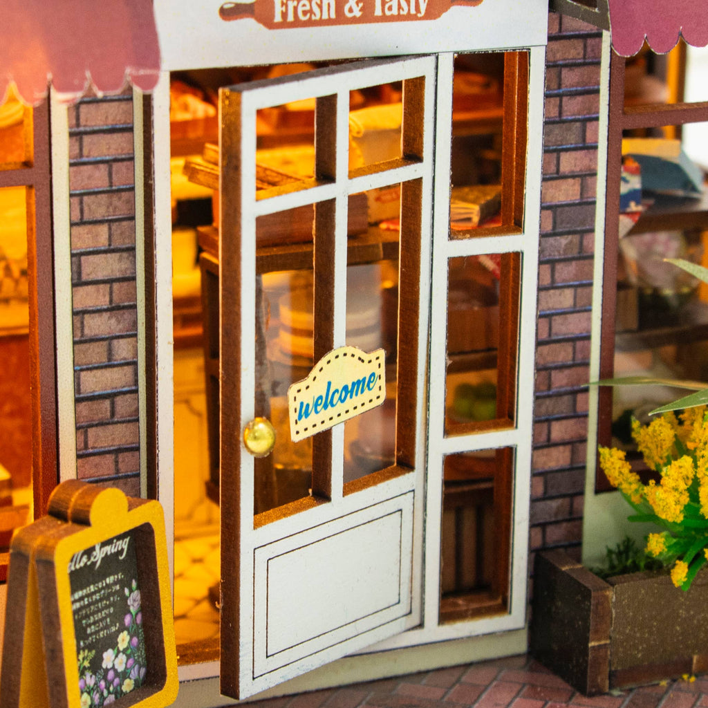 DIY Miniature House Kit: Golden Bakehouse