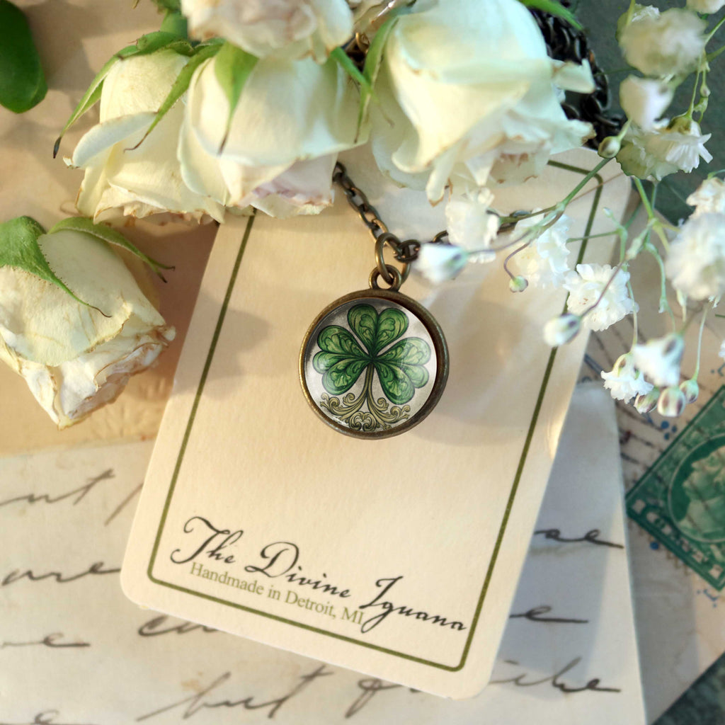 Classic Shamrock Simple Reversible St Patrick's Day Necklace