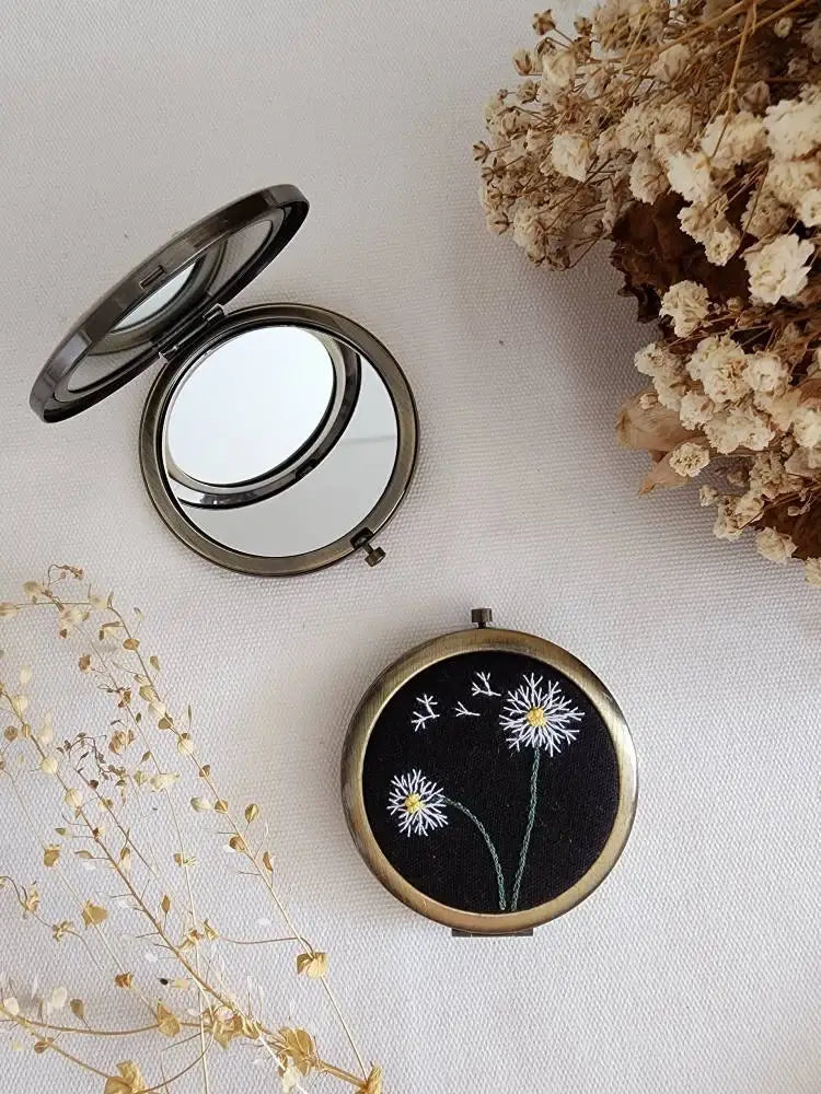 Floral Embroidered Compact Mirror, Collection Sophia ✅: 7. Flower garden