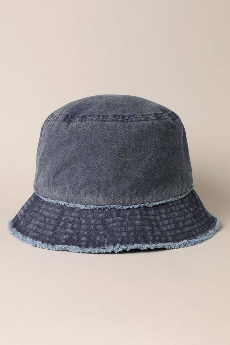Frayed Canvas Cotton Denim Bucket Hat: WHITE / One Size