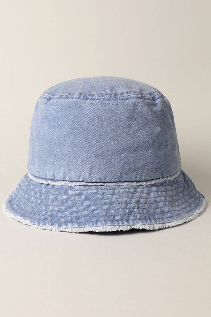 Frayed Canvas Cotton Denim Bucket Hat: WHITE / One Size