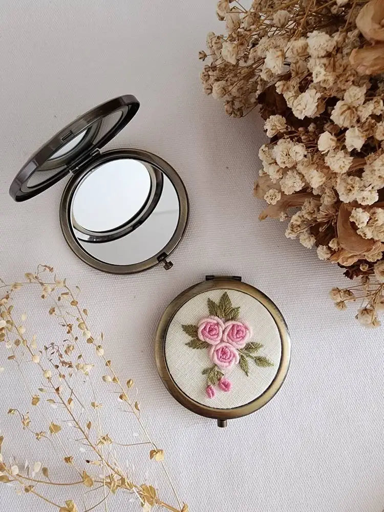 Floral Embroidered Compact Mirror, Collection Sophia ✅: 6. Yellow flower