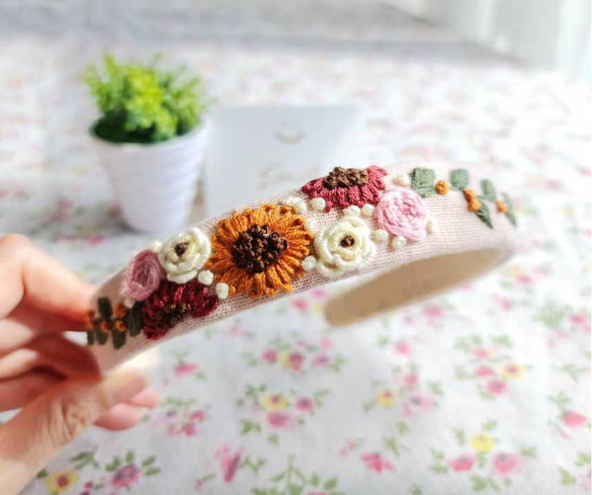Floral Embroidered Headband, Collection Elena ✅: 6. Ivory Roses