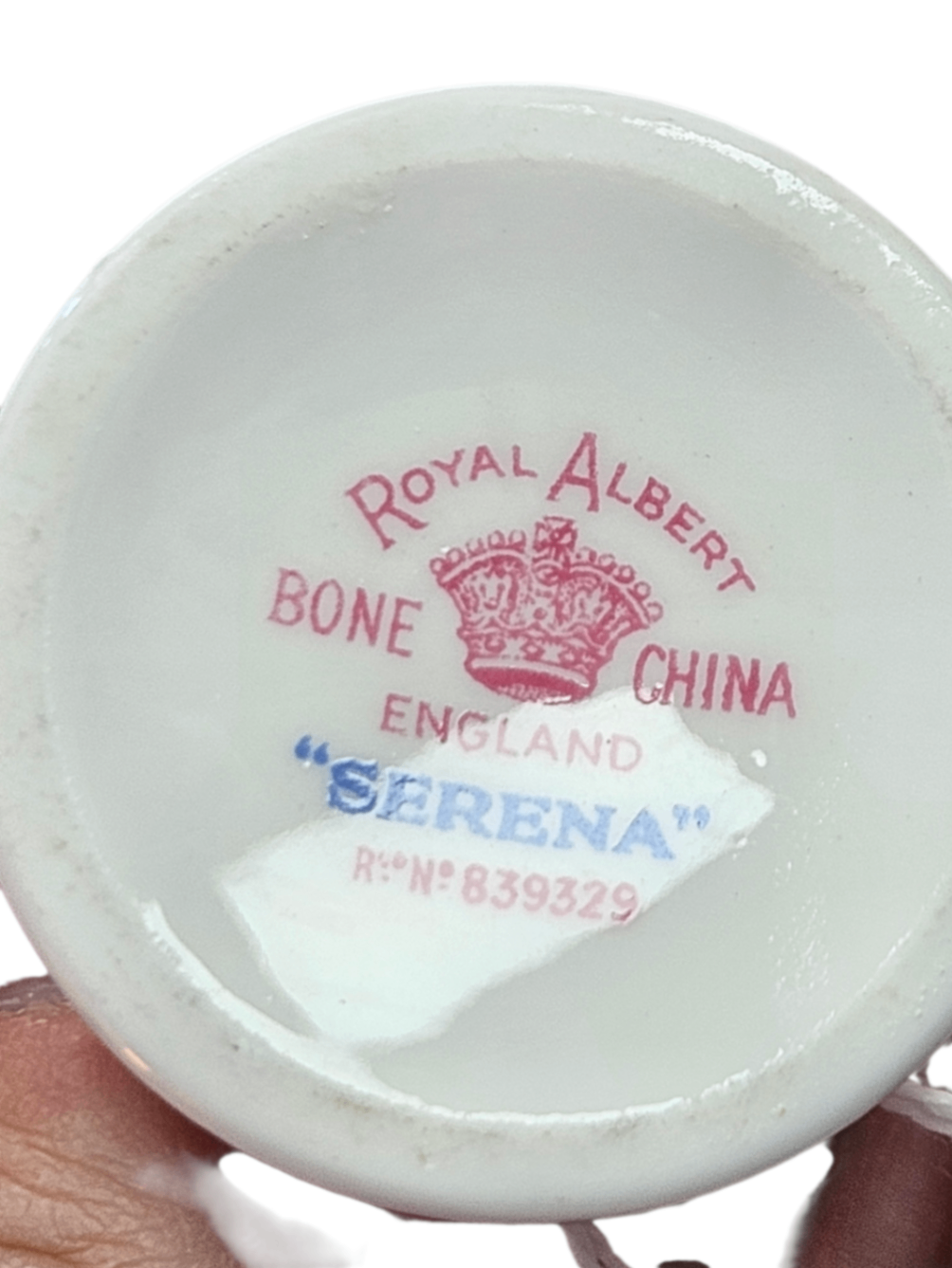Vintage Royal Albert "Serena" Pattern of Fine Bone China- Egg Cup 1945-1960