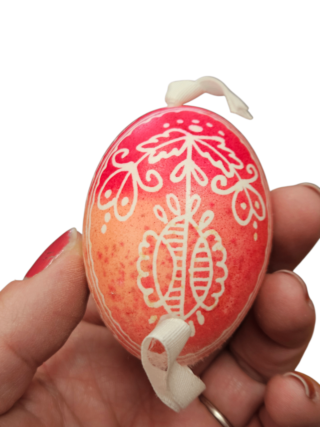 Hand-Etched "Driapanka" Easter Egg This exquisite hand-etched egg, known traditionally as a Driapanka (or Drapanka), is a stunning example of Eastern European folk art