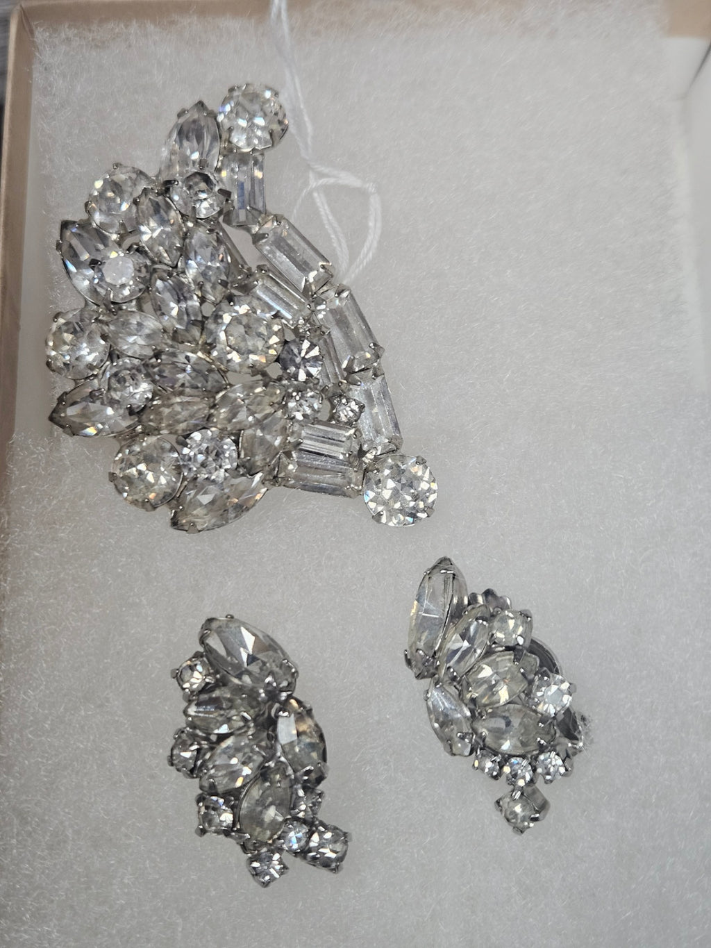 Vintage Weiss Rhodium Plated Rhinestone Brooch & Earring Set The Ultimate Mid-Century Sparkle