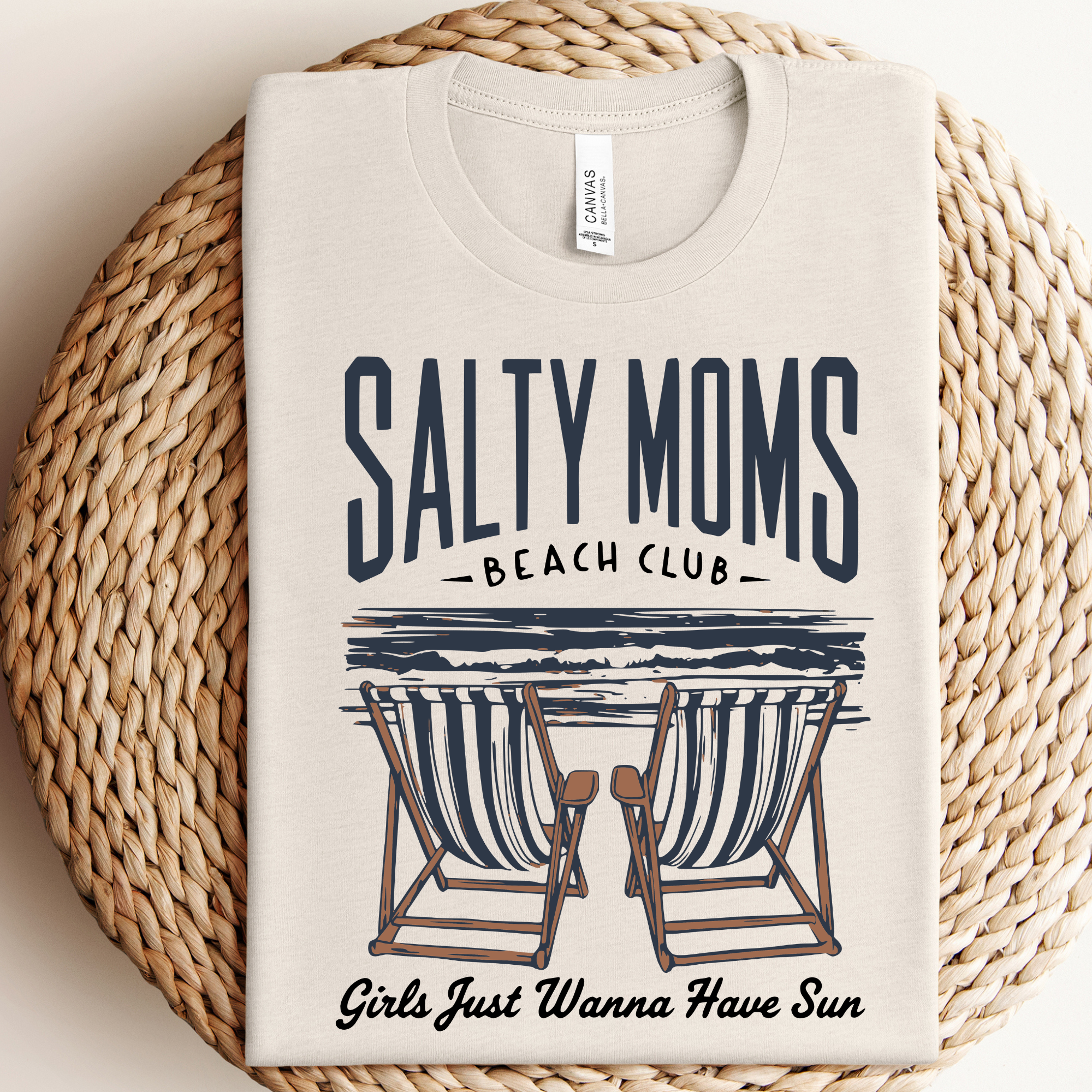 Salty Moms Graphic Tee: M