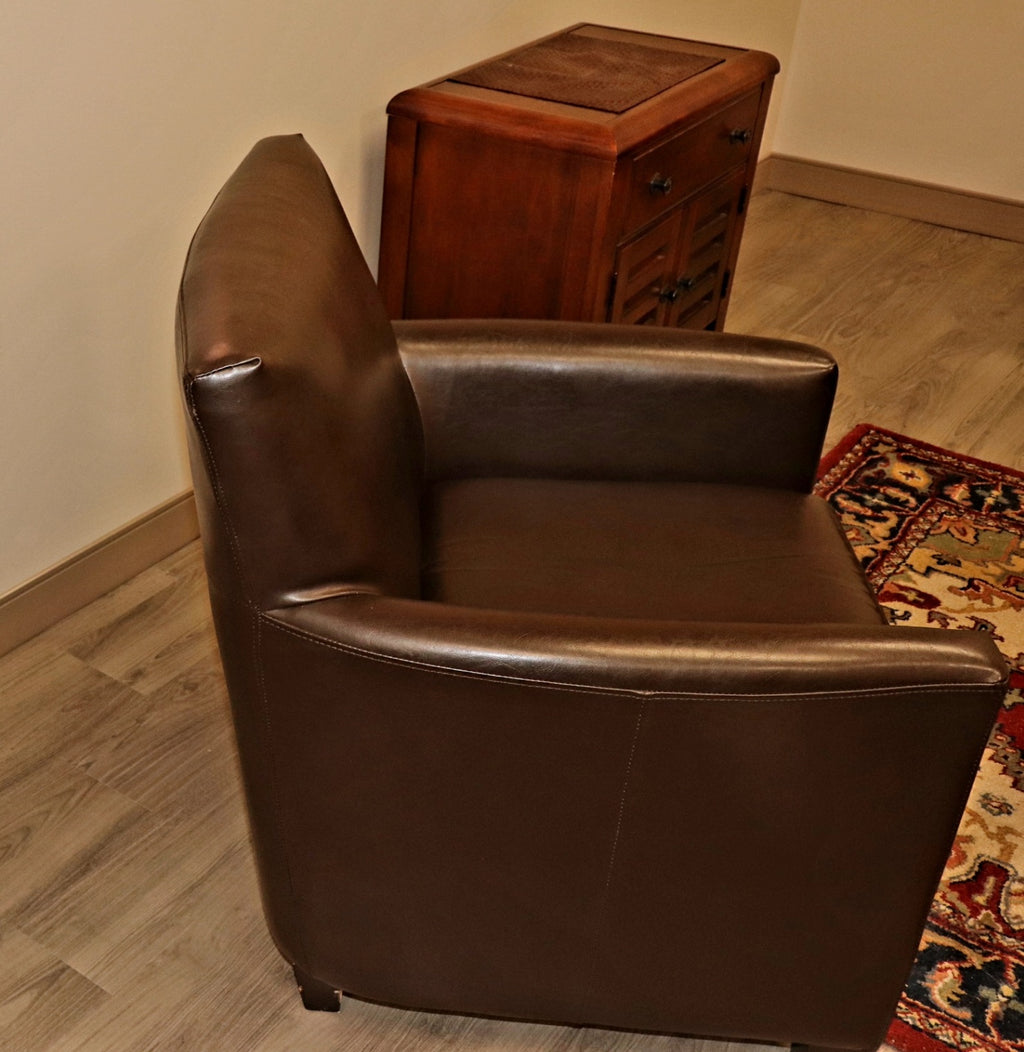 Bonded Leather Chair Excellent Condition