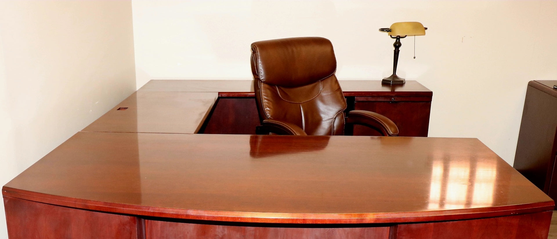 Lay Z Boy Leather Office Chair Excellent Condition 