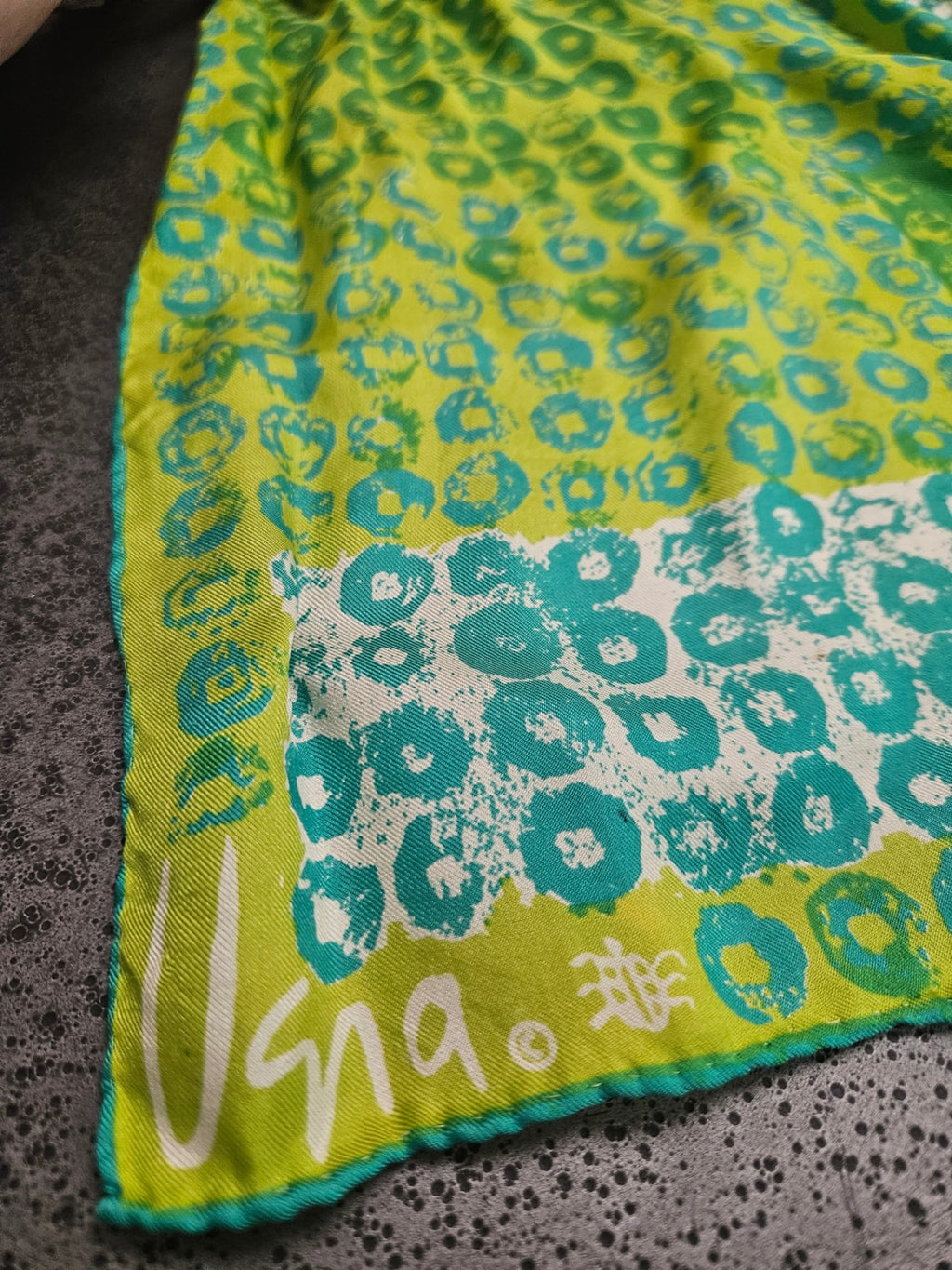 Vintage Vera Neumann: The "Ladybug" Silk Scarf Circa 1960s/70s clients included Marilyn Monroe and Grace Kelly. Find her collection in The Smithsonian!