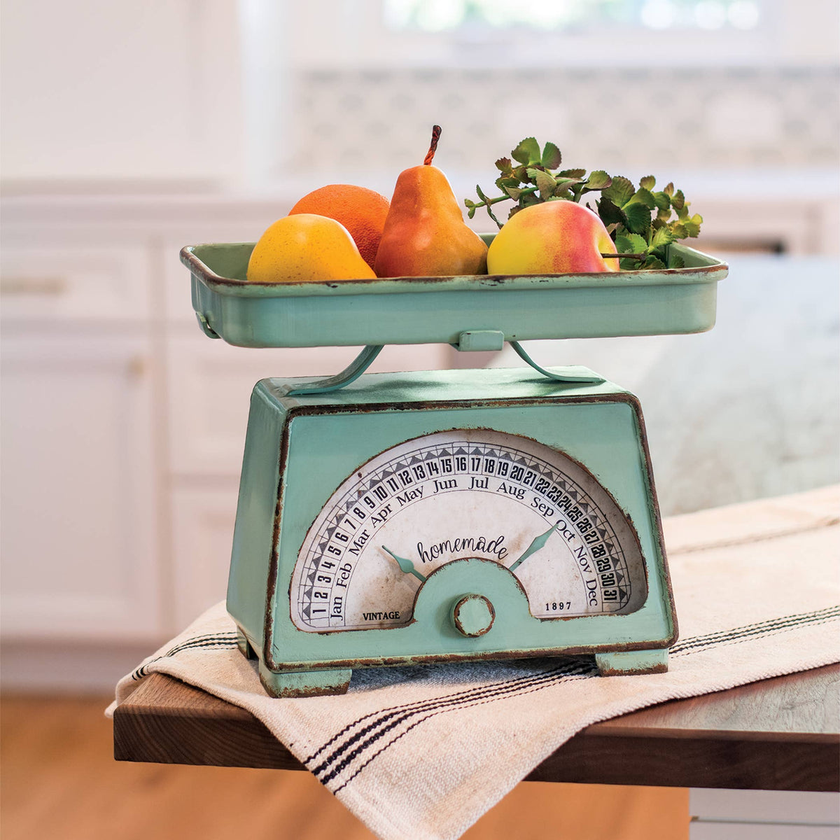 Vintage Scale Calendar