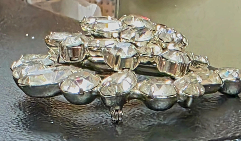 Vintage 1950s Signed Weiss Clear Rhinestone 3D Tiered Statement Brooch
