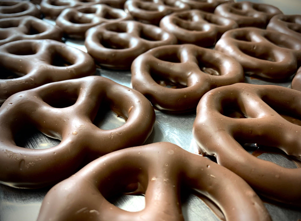 Gourmet Decorated Pretzel Stacks 6PK w/ Bow 🥨