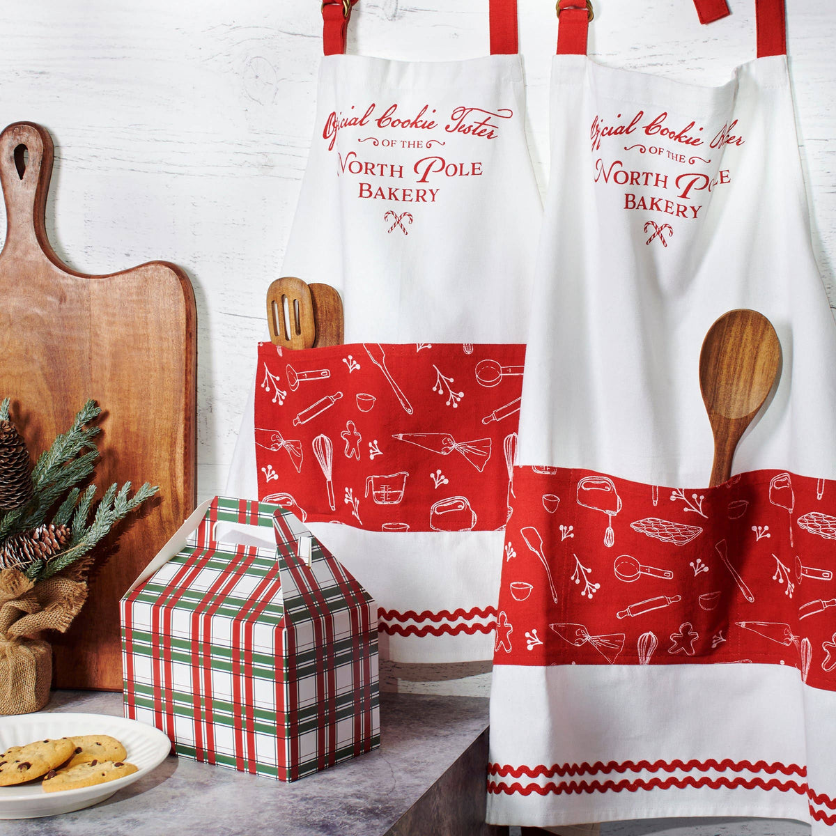North Pole Bakery Family Apron Set