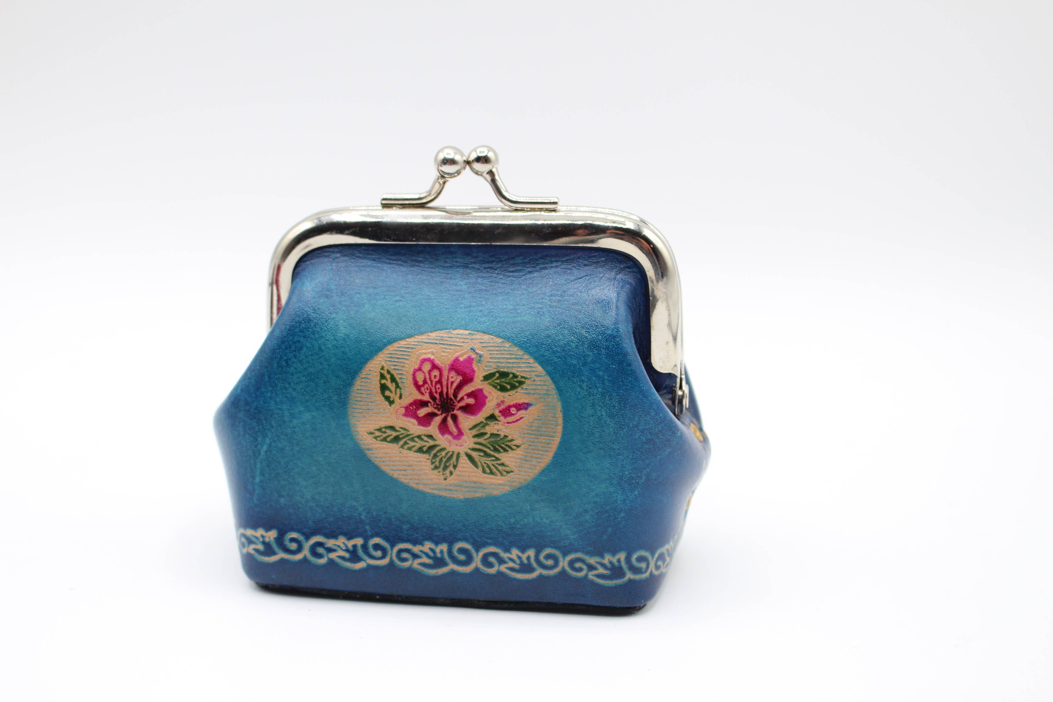 Handmade Leather metal clip clasped Coin Purse - K0004
