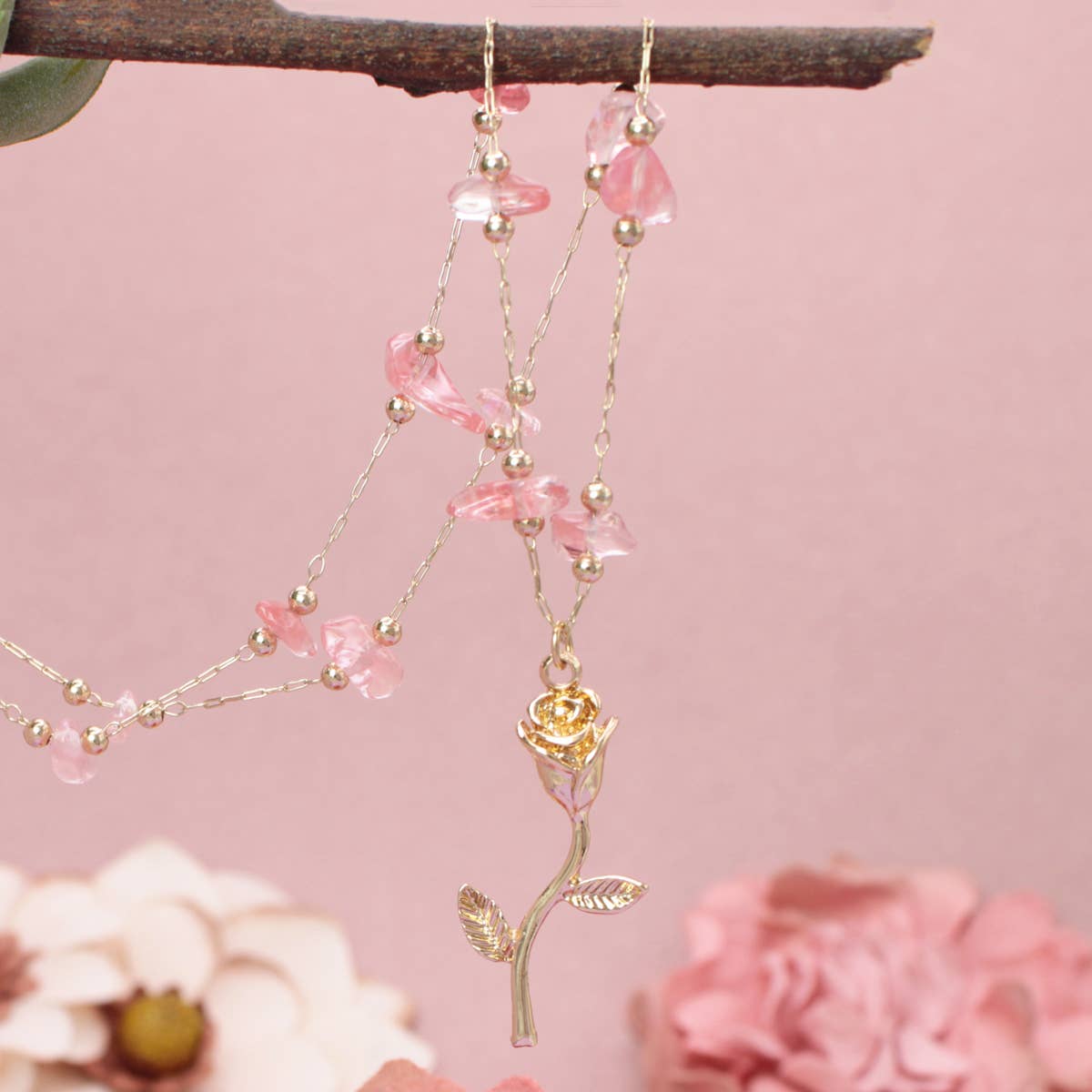 Sweet Vintage Gold Rose Quartz Flower Necklace
