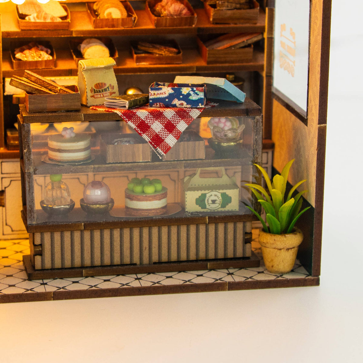 DIY Miniature House Kit: Golden Bakehouse