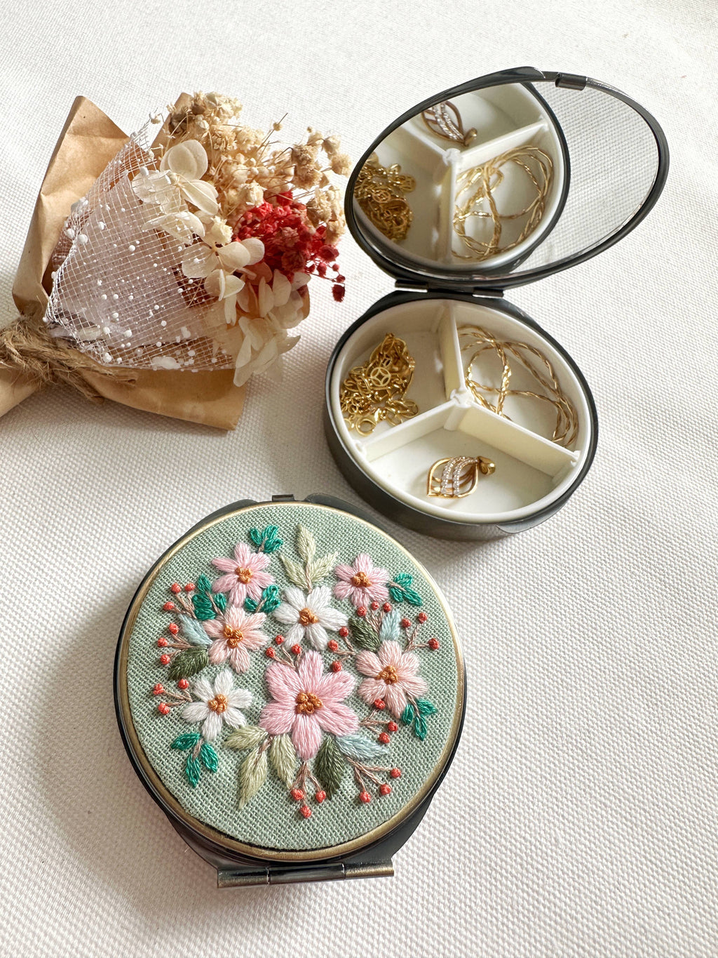 Floral Embroidered Round Jewelry Box With Mirror (In Stock✅): 2. Blue Roses