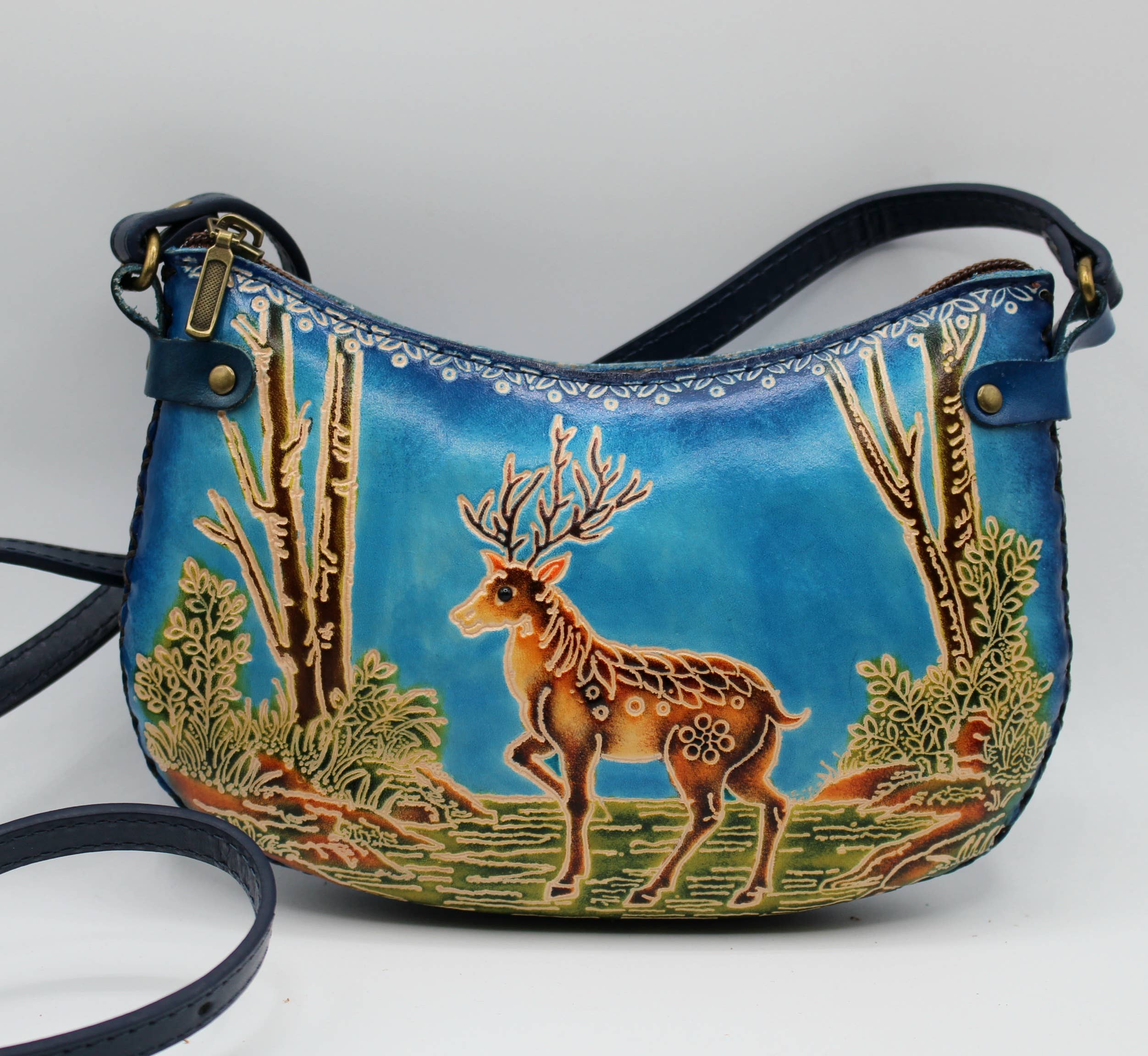 Leather deer purse cross body curvy shape phone bag