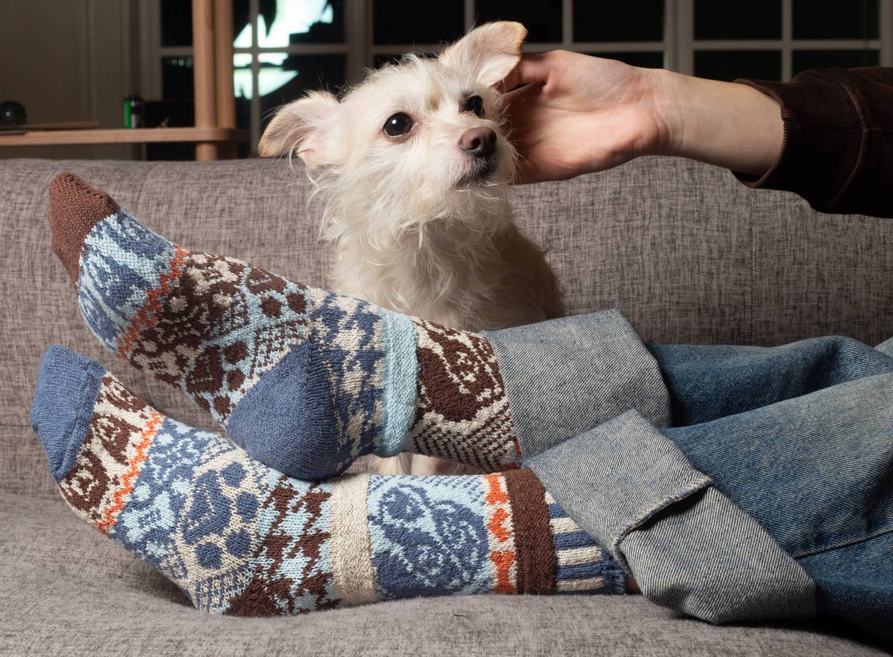 Dog Crew Socks | Give Back to Pet Rescue: Medium (Women 8 - 10 / Men 7 - 9)