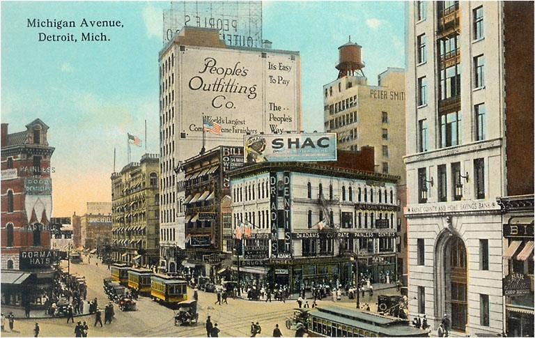 Postcard MI-688 Michigan Avenue, Detroit