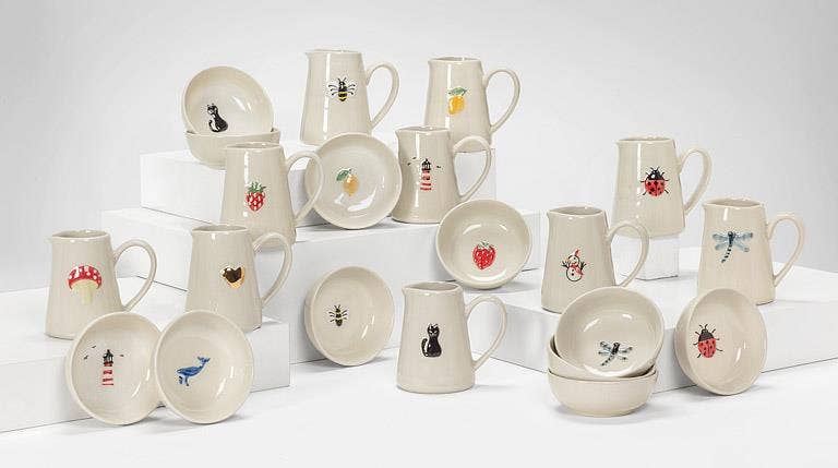 Bee Mini Jug-3"H(5oz)-2627