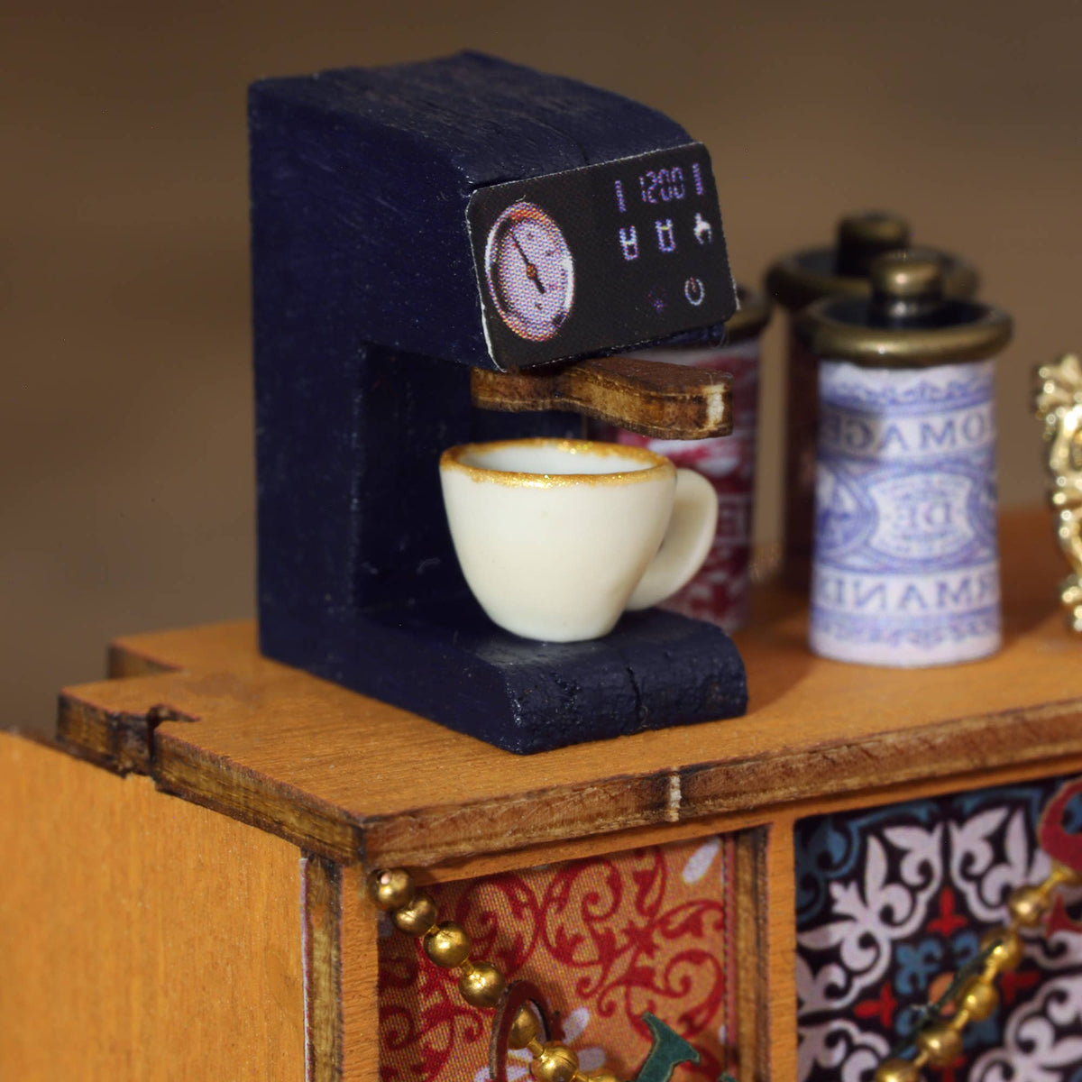 DIY Miniature House Kit: Christmas Wonderland