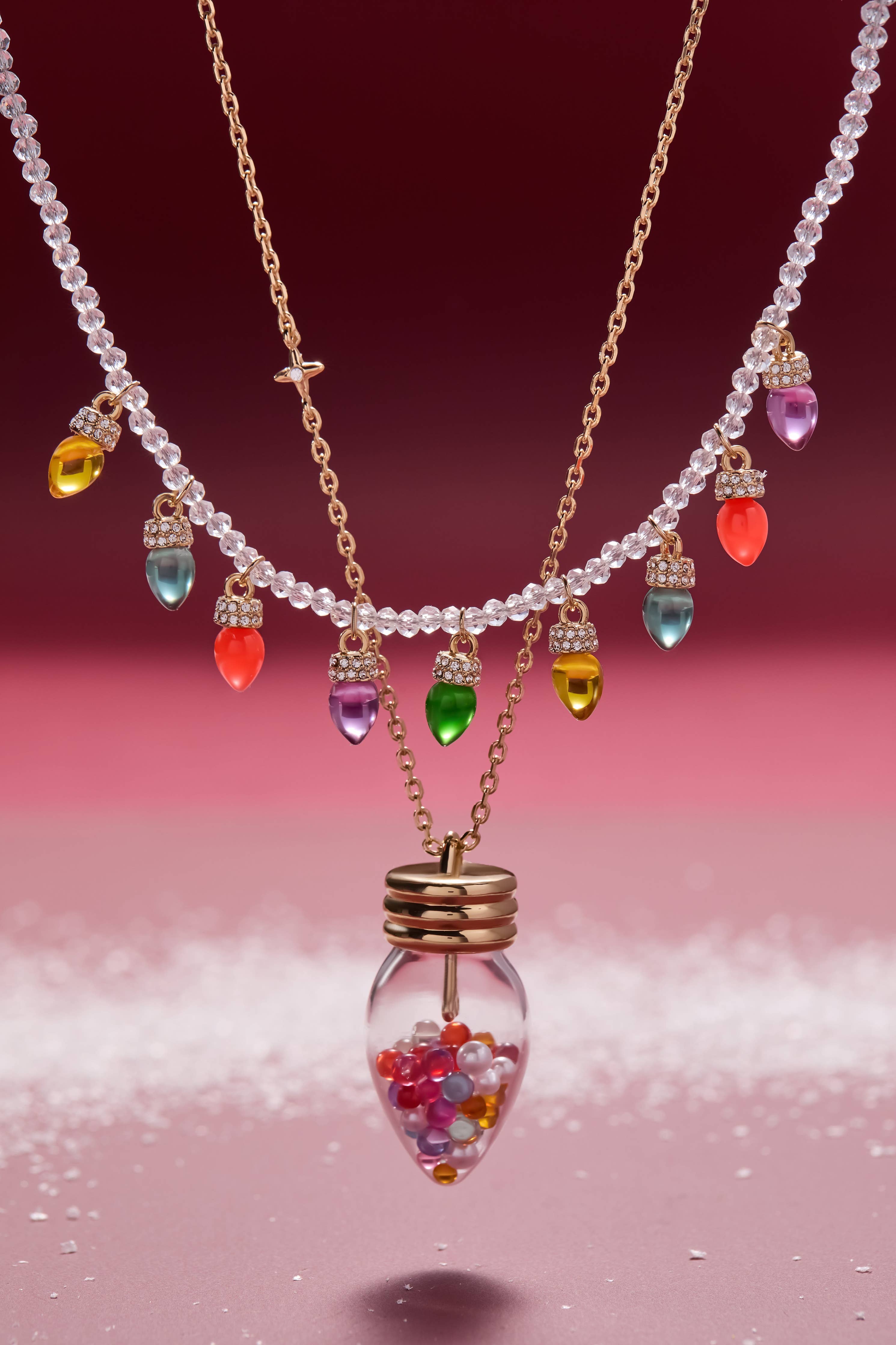 Christmas Light Bulb Shaker Necklace: Silver