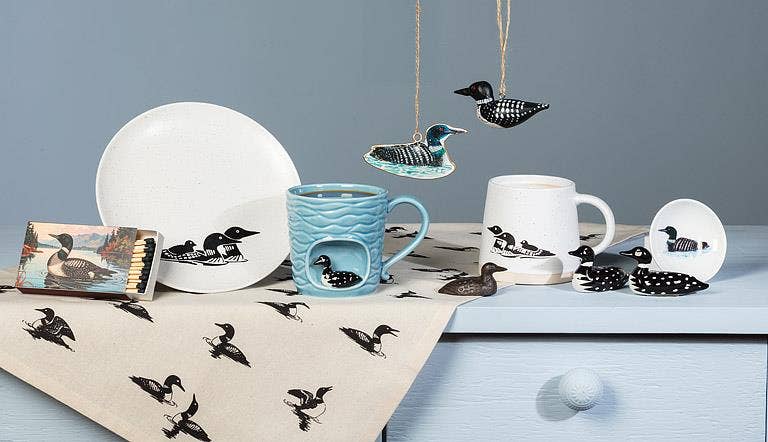 Wavy Mug with Loon-4"H(14oz)