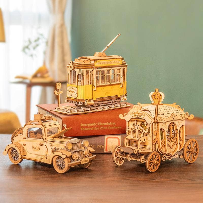 3D Laser Cut Wooden Puzzle: Vintage Car
