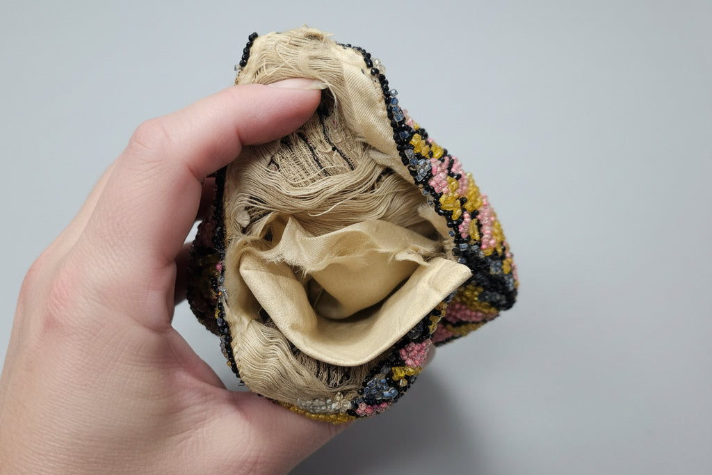 19th or early 20th-century micro-beaded Flower Purse