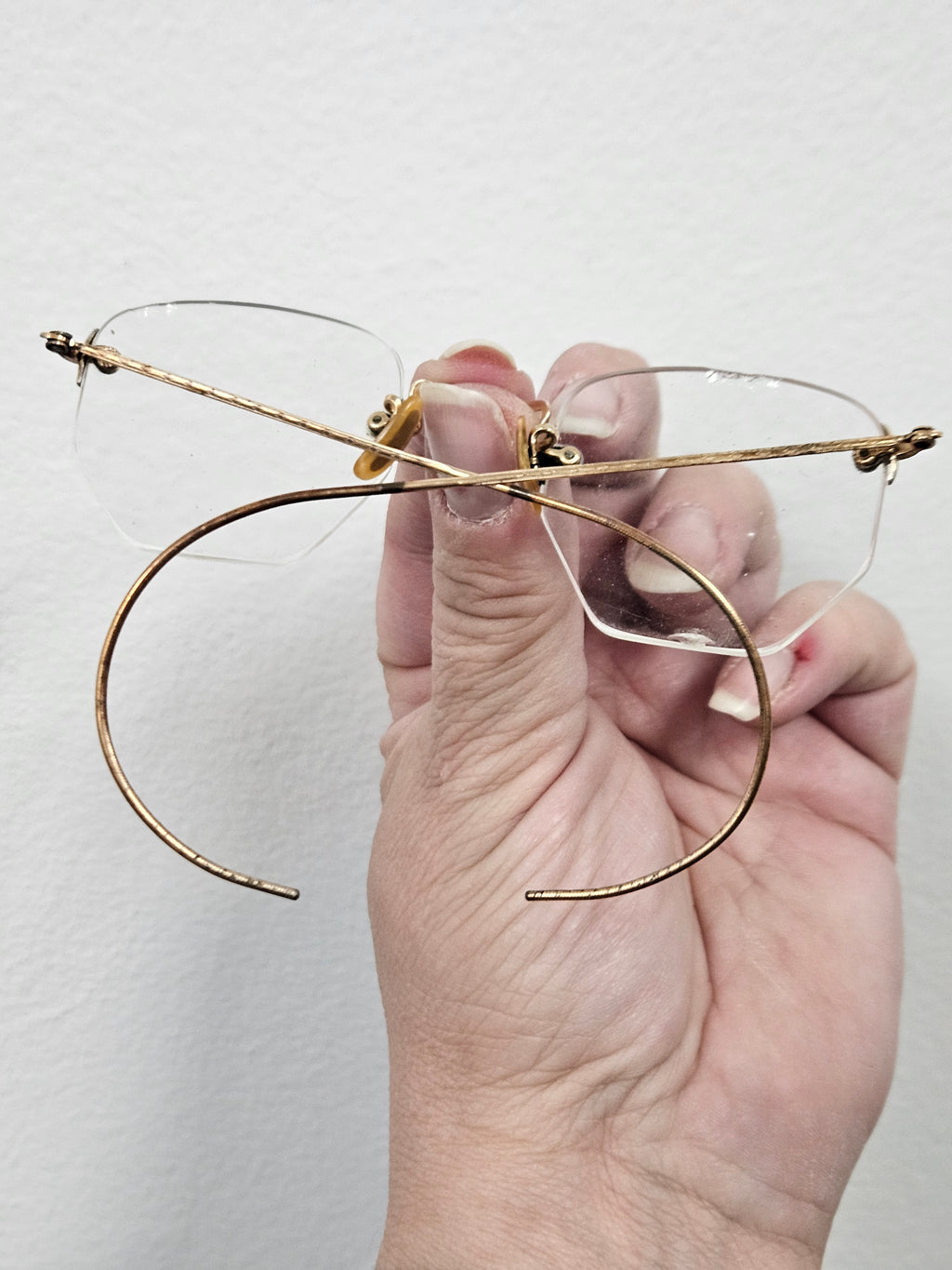 Circa 1900 Antique Gold-Filled rimless glasses w/Case