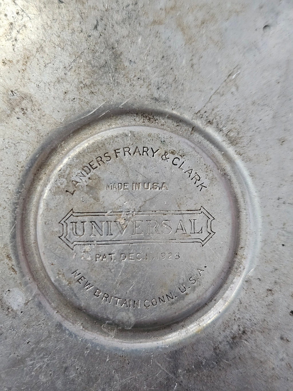Double Stamped  Landers Frary & Clark Military Canteen with Cap and Chain Patent 1923