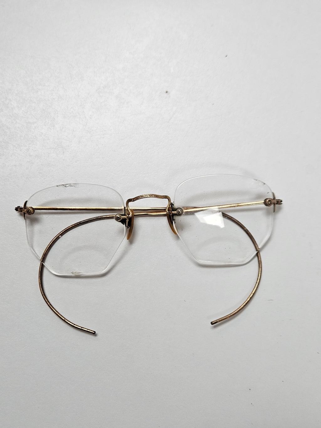 Circa 1900 Antique Gold-Filled rimless glasses w/Case